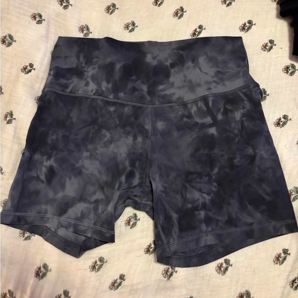 Lululemon Align Shorts 6’’ inseam